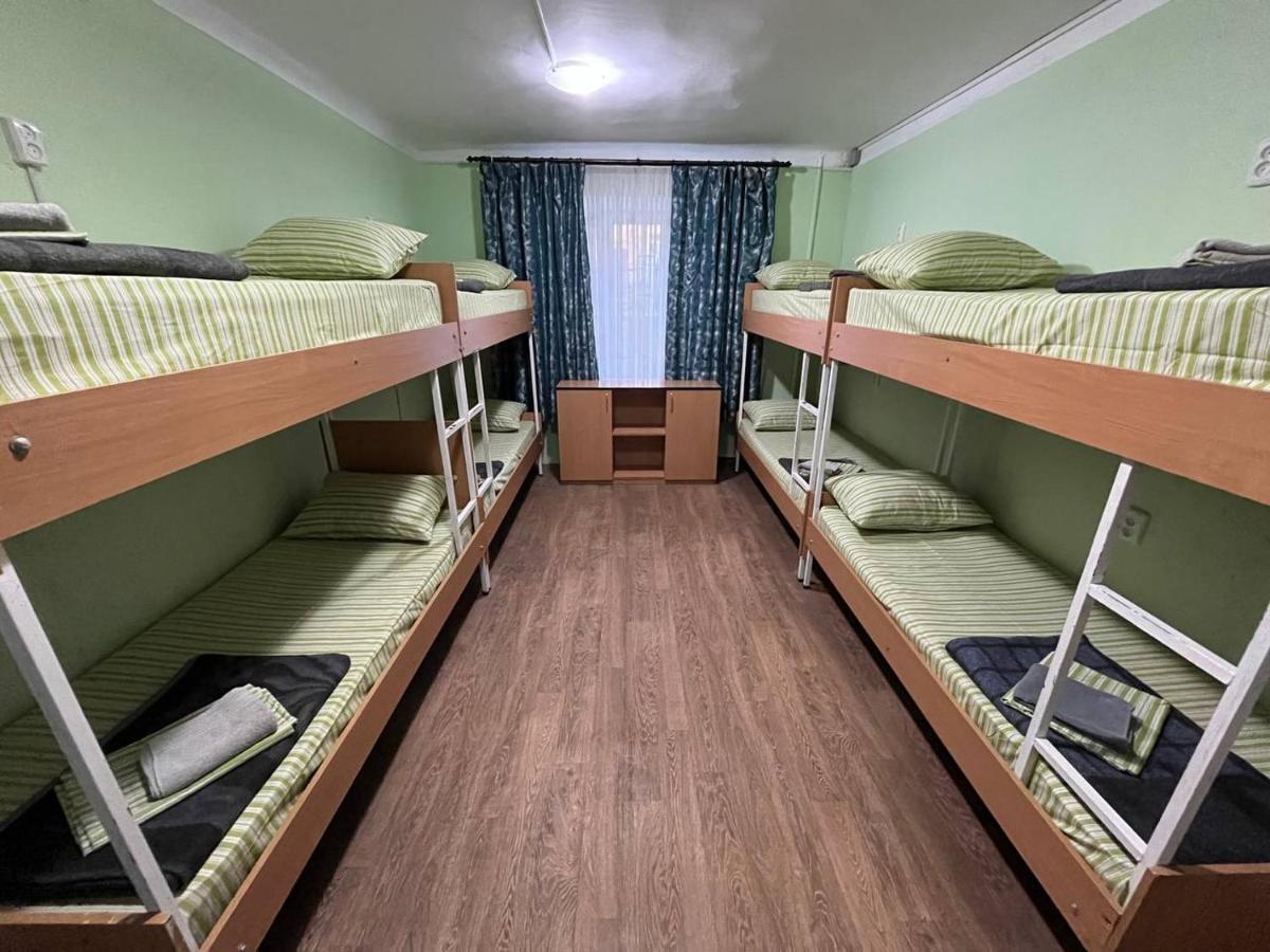 Fox Hostel Киев Экстерьер фото