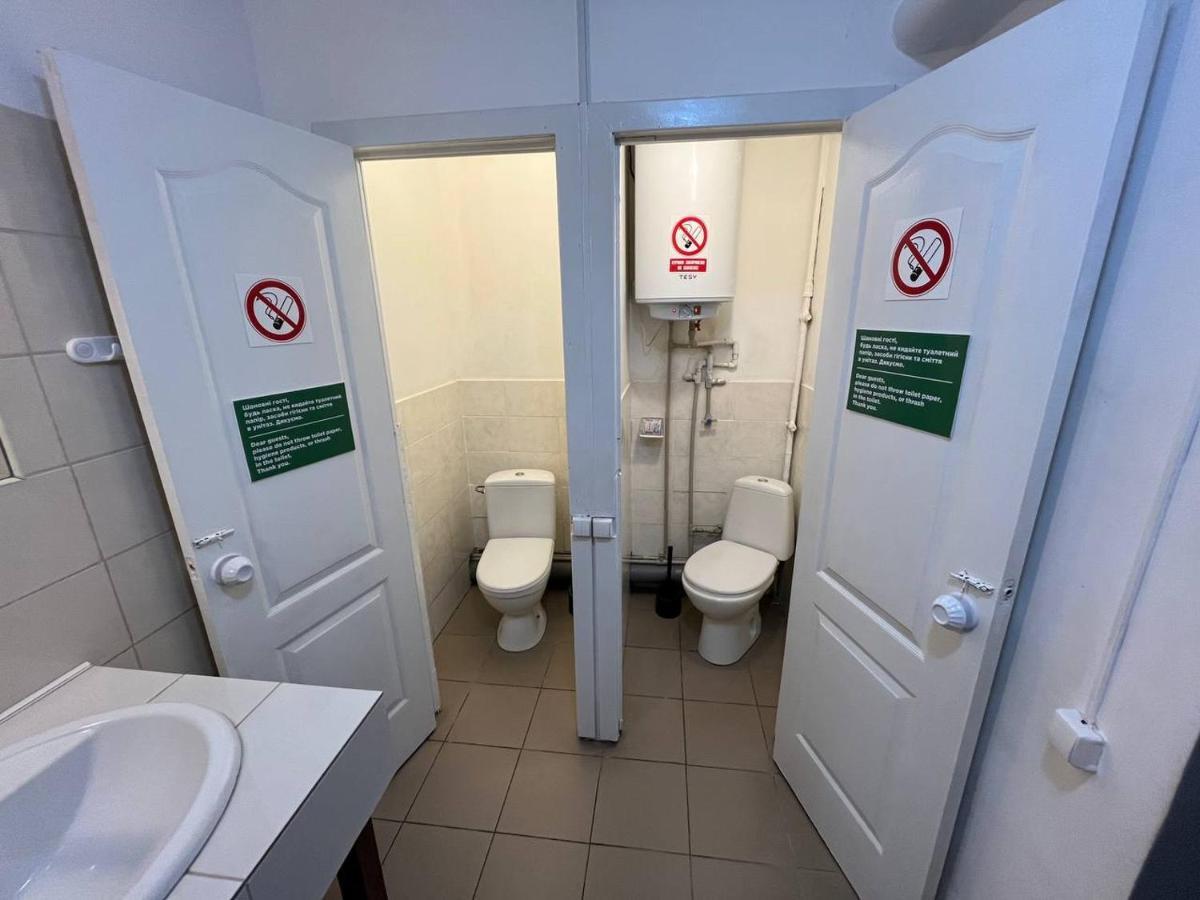Fox Hostel Киев Экстерьер фото