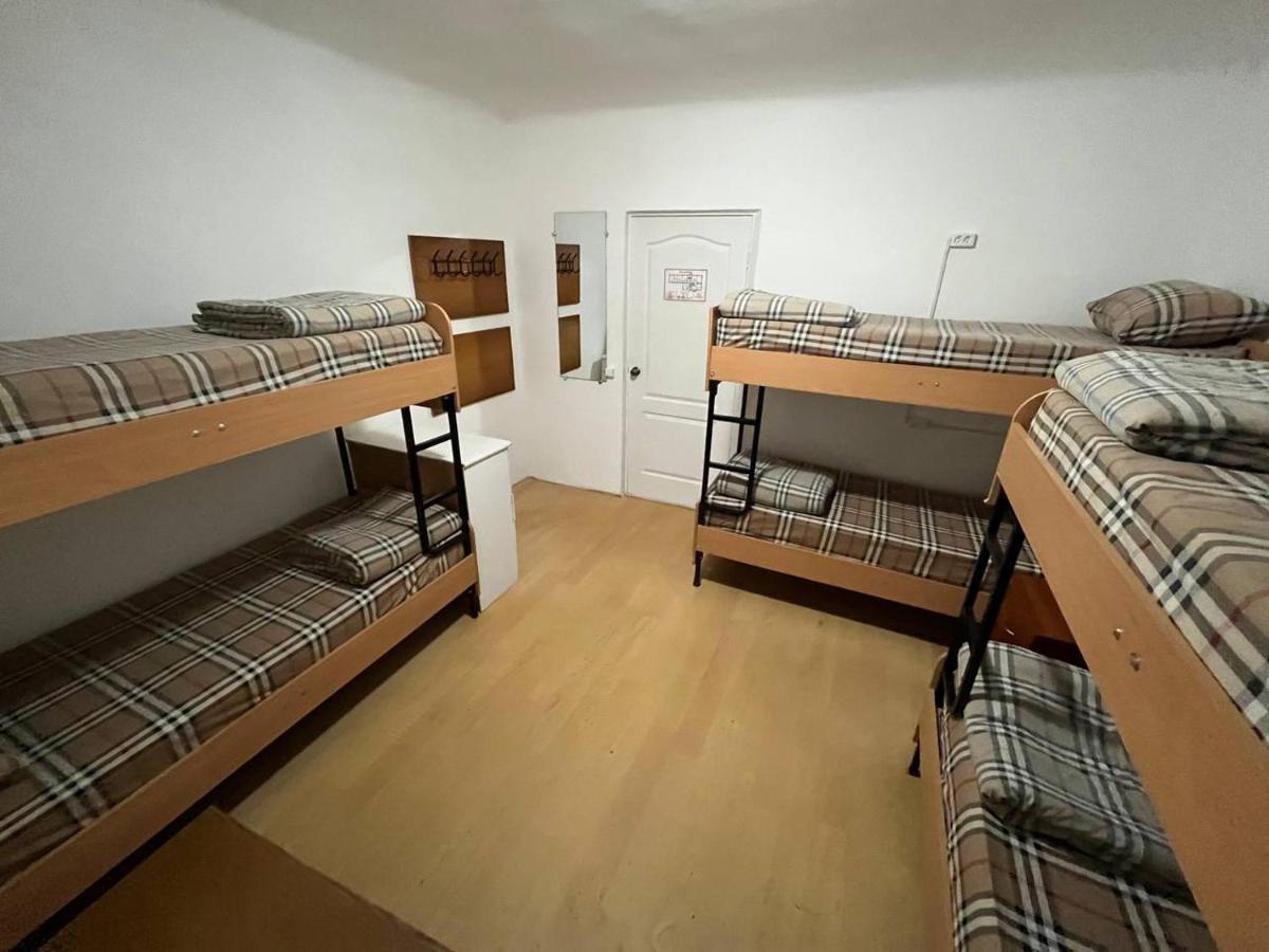Fox Hostel Киев Экстерьер фото