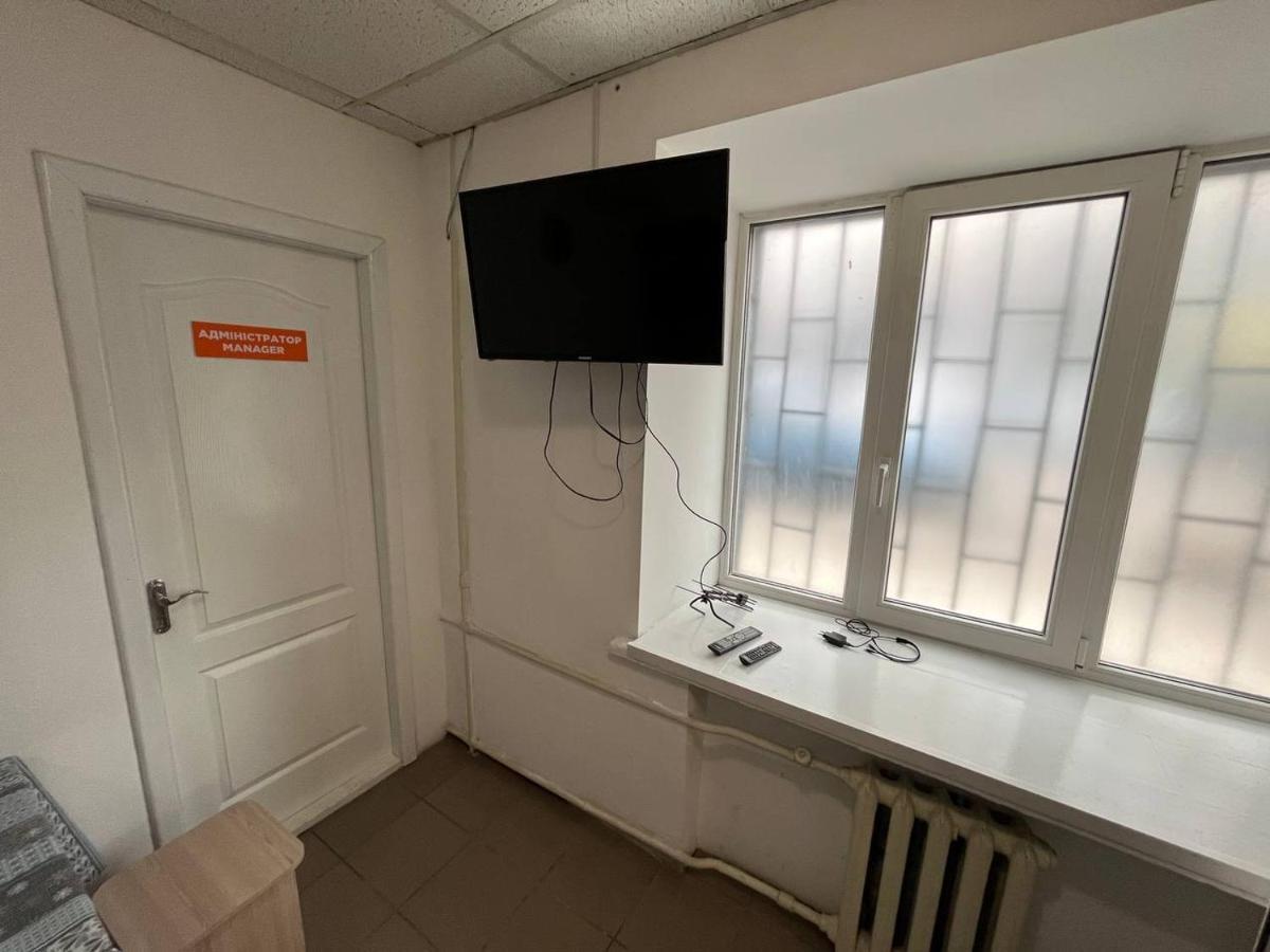 Fox Hostel Киев Экстерьер фото