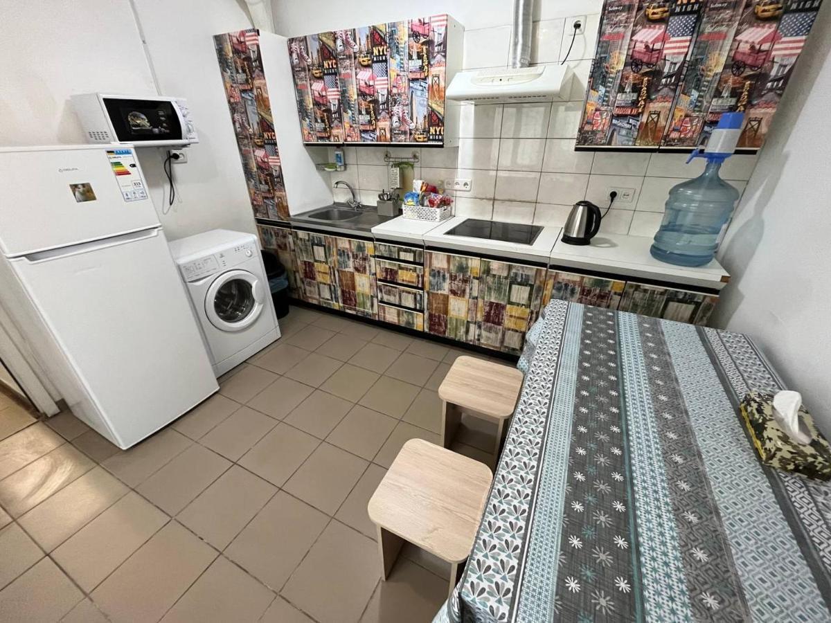 Fox Hostel Киев Экстерьер фото